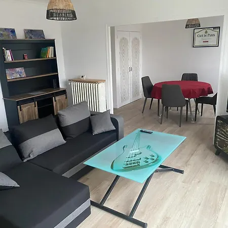A - 80 M² Avec Balcon