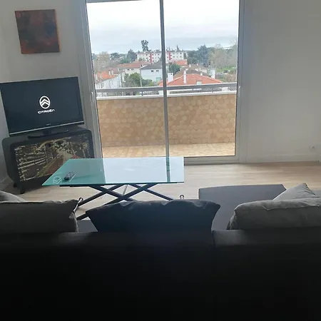A - 80 M² Avec Balcon 公寓 欧什