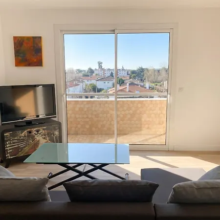 A - 80 M² Avec Balcon